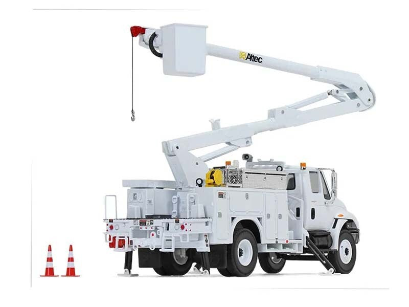 International DuraStar Utility Bucket Truck 1:34 Scale Diecast 10-3901