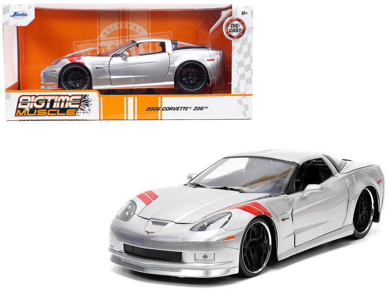 2006 Chevrolet Corvette Z06 Silver 1/24 Diecast Model 33053