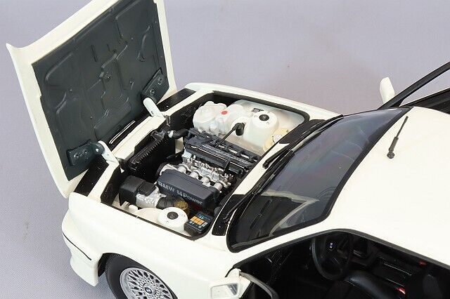 1987 BMW M3 Street White 1/18 Scale Diecast Model 180020307