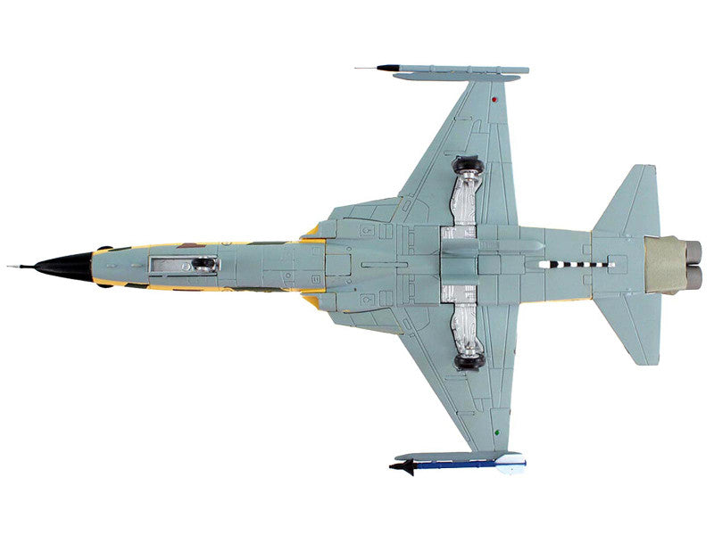 Northrop F-5N Tiger II Aircraft VMFT-401 Snipers USA Marine Corps 1/72 Scale Diecast Model HA3398