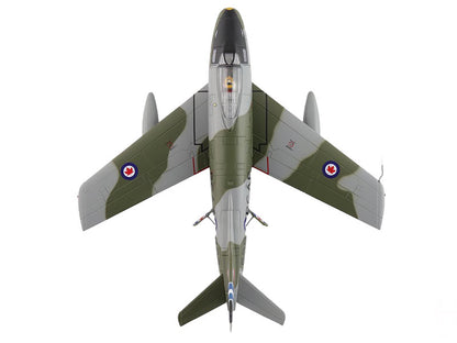 Model of a military jet aircraft on a white background