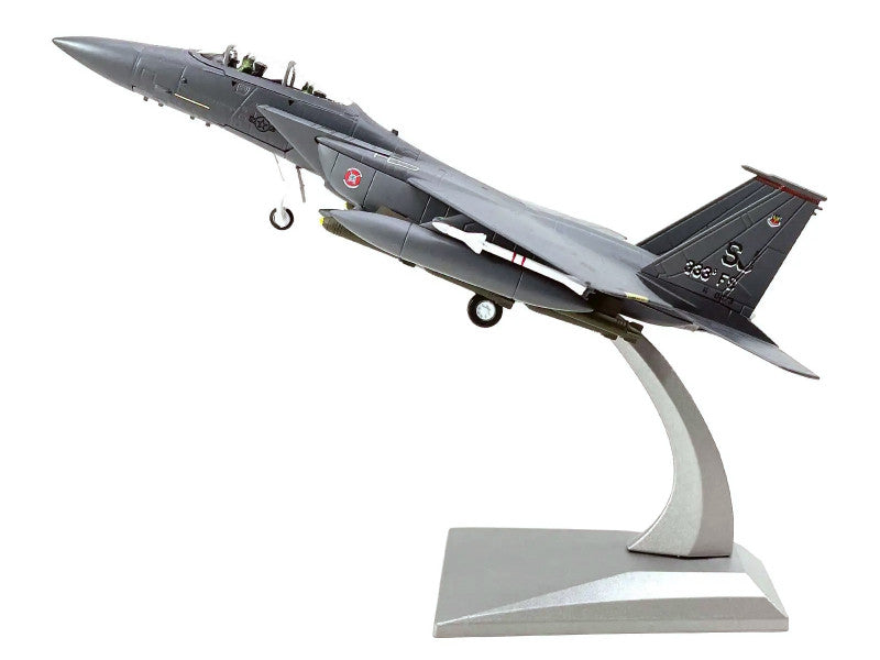 Model of a fighter jet on a white background