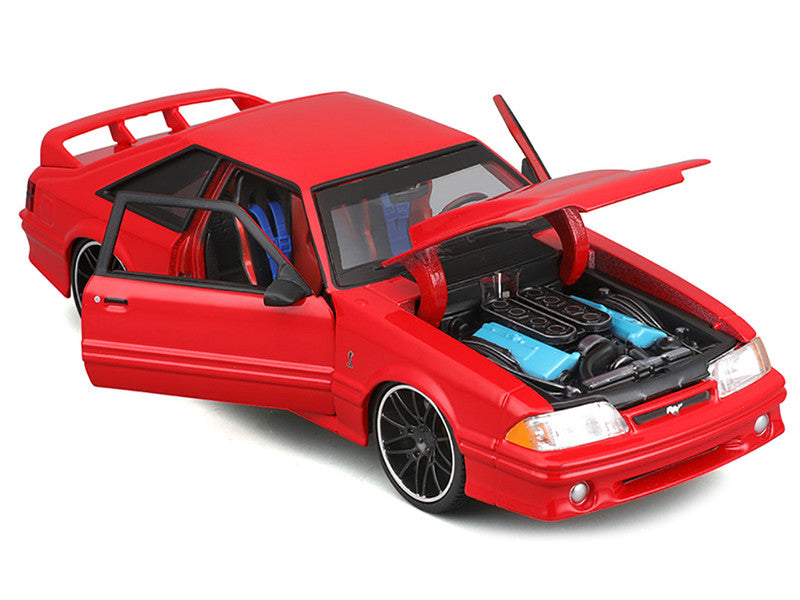 1993 Ford Mustang SVT Cobra Red 1/24 Scale Diecast Model 32549