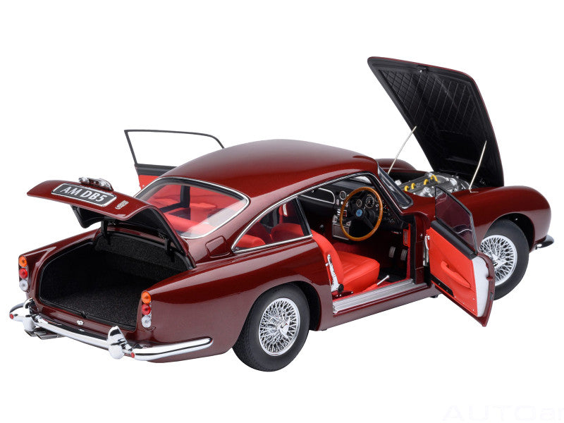 Aston Martin DB5 RHD 1/18 Scale Composite Model 70289