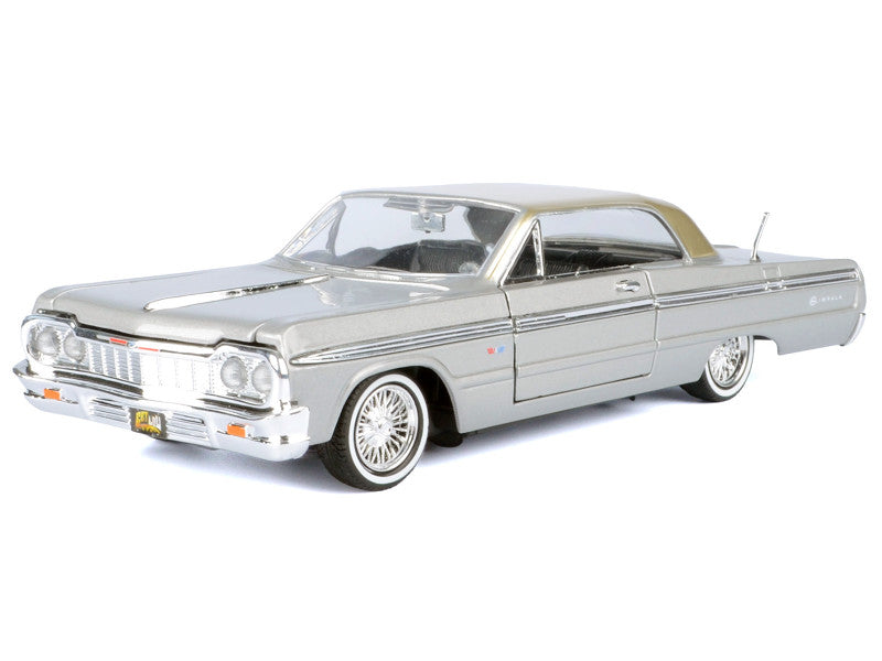 Model of a classic car on a white background
