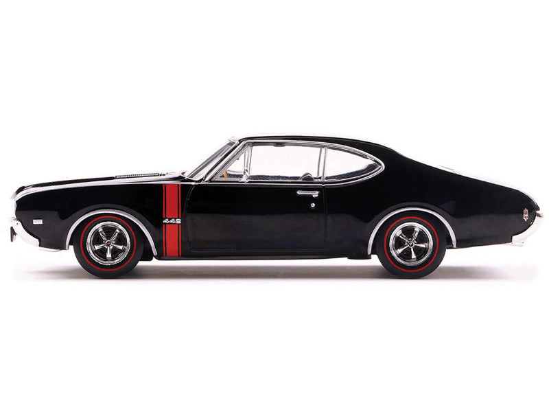 1970 Oldsmobile 442 W-30 Black W/Red Stripes 1/43 Scale Diecast Model IA43006