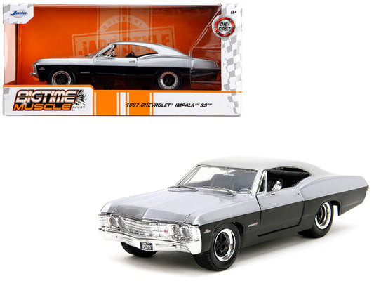 1967 Chevrolet Impala SS Silver and Black 1/24 Diecast Model 35217